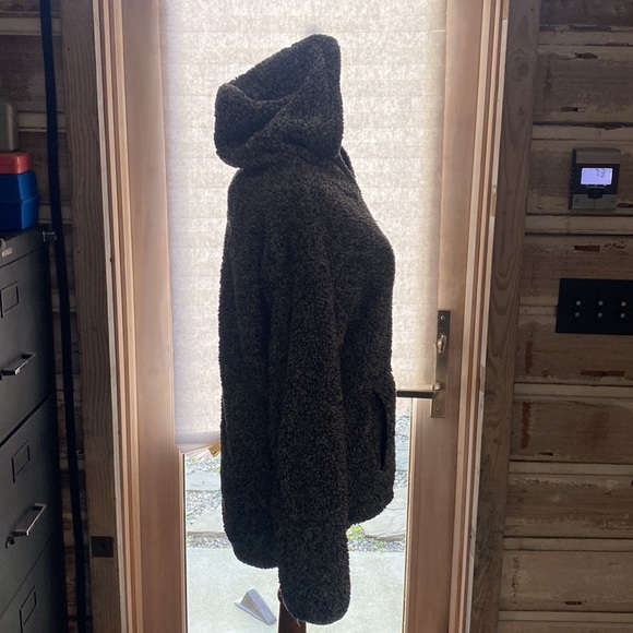 Warm hoodie by athletic connection size M Elmo - Picture 4 of 5